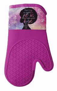 Born to Stand Out Oven Mitt and Potholder Set #2
