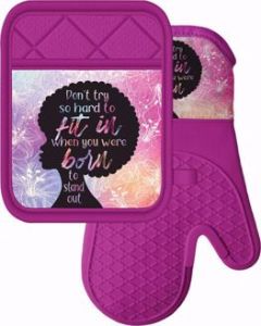 Born to Stand Out Oven Mitt and Potholder Set